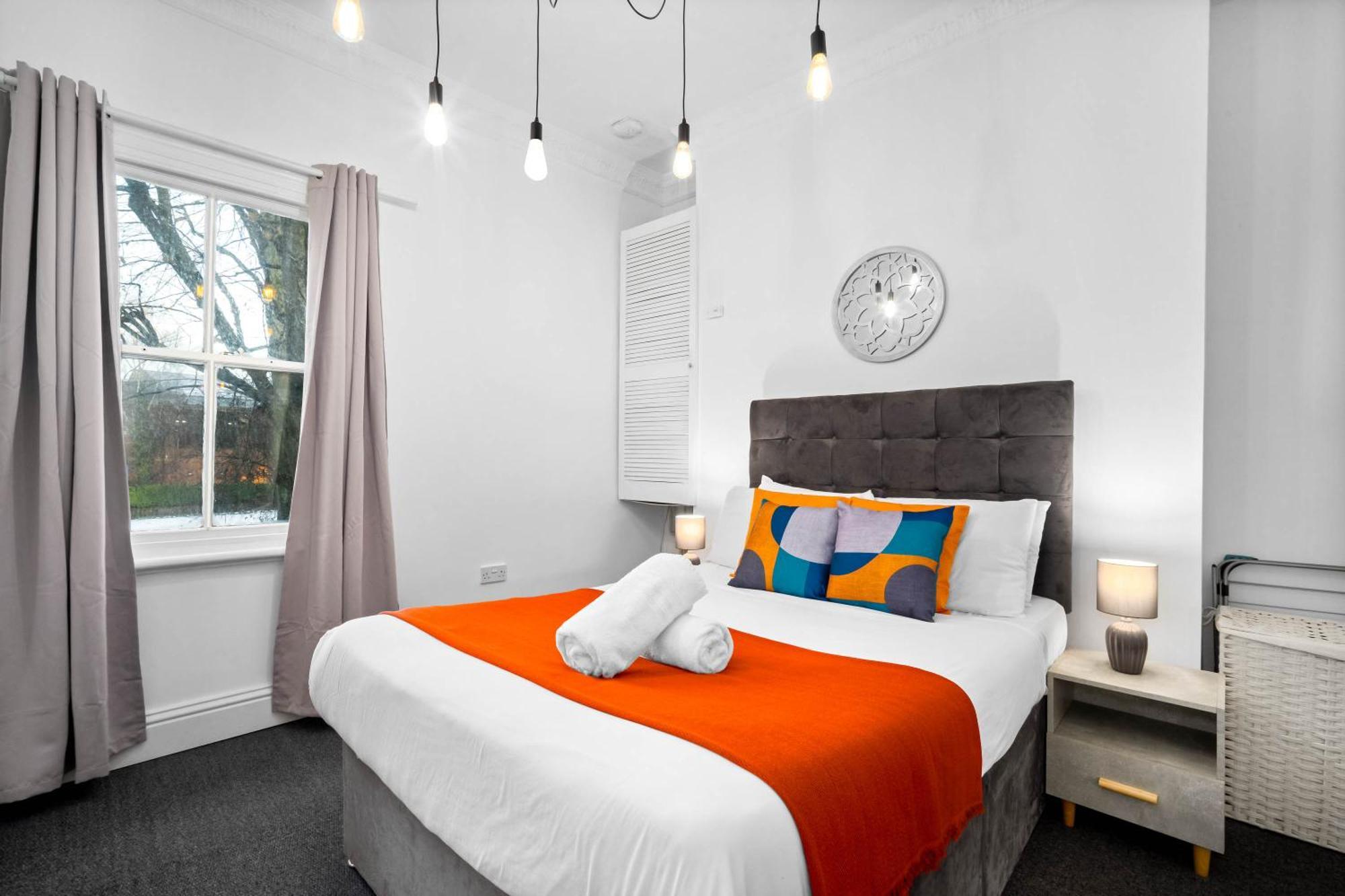 Luxury Apartment - Wolverhampton - Netflix - Smart Tv - Fast Wifi - 7Apc Zewnętrze zdjęcie