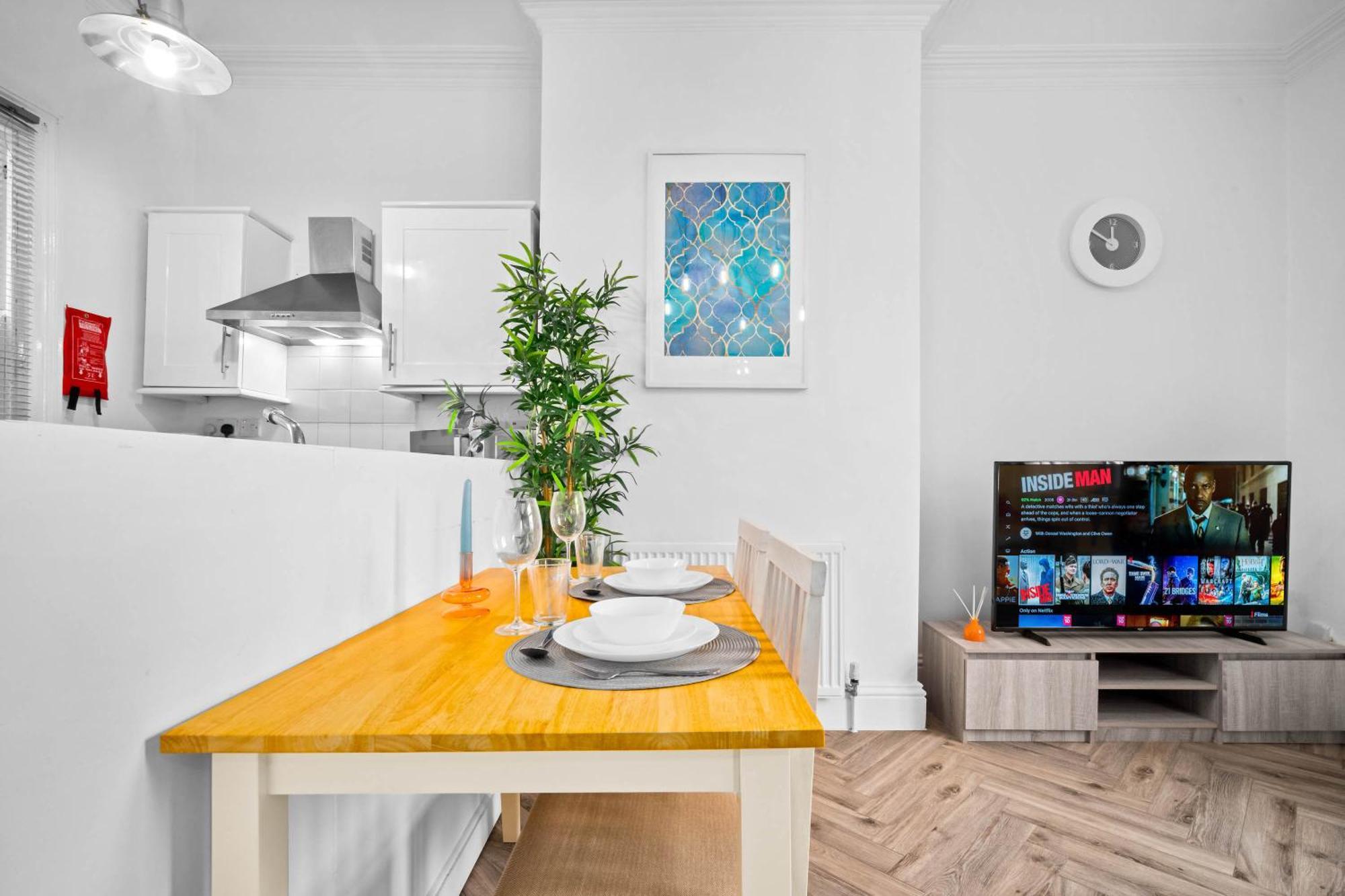 Luxury Apartment - Wolverhampton - Netflix - Smart Tv - Fast Wifi - 7Apc Zewnętrze zdjęcie