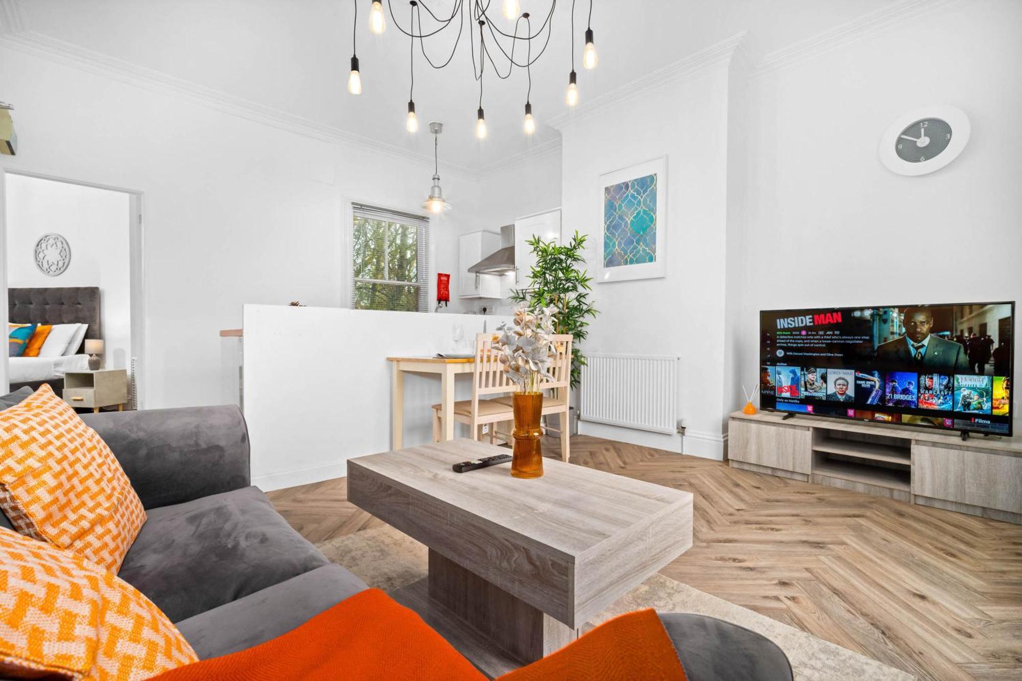 Luxury Apartment - Wolverhampton - Netflix - Smart Tv - Fast Wifi - 7Apc Zewnętrze zdjęcie